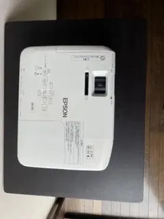 EPSON EB-X18 プロジェクター本体 - メルカリ