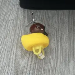 ヘルメット付きイエローアヒルカプセルトイ