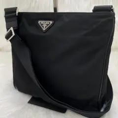 極美品✨PRADA プラダ　ナイロン ショルダーバッグ　三角プレート