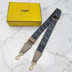 2026年最新】fendi ストラップユーの人気アイテム - メルカリ