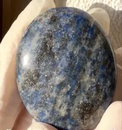 ラピスラズリ天然石　金色の斑点　鉱物原石　パワーストーン　置物　鑑賞石　キラキラ