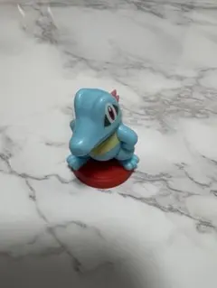 チョコエッグ　ポケットモンスター　旅立ちの3匹　ワニノコ