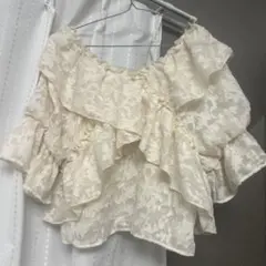 オフショルダー フリルブラウス ホワイト　NICE CLAUP