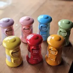 (非売品)虹色7色ポスト貯金箱