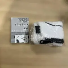 スヌーピー　PEANUTS もふもふポーシェット　ガチャ　ポーチ