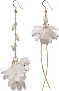 アシンメトリー フラワー ドロップ ホワイト ピアス 花 フック アクセサリー