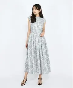妻私物 試着のみ JACQUARD HEPBURN DRESS 水色 S - メルカリ