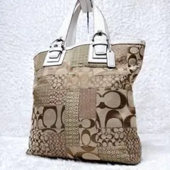 COACH Patchwork Signature Tote Pythonのサムネイル