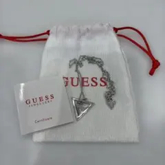 GUESS シルバー ネックレス 三角形