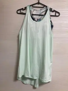 【美品】Under Armour ミントグリーン クロップトップ