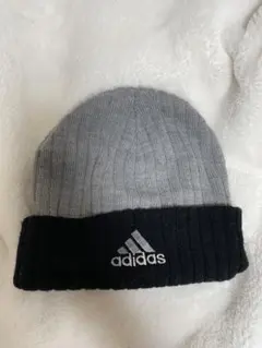 d*7様 adidas グレー ブラック ニット帽