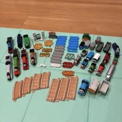 カプセルプラレールなど 車両レールセット 約60個