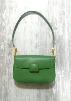 【期間限定お値下げ】CHARLES & KEITH ショルダーバックのサムネイル