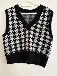 ハウンドトゥース柄 Vネックニットベスト