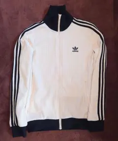 adidas ワッフル トラックジャケット トラックトップ 人気のホワイト