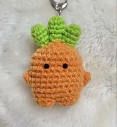 にんじん　あみぐるみ　キーホルダー　ハンドメイド　野菜