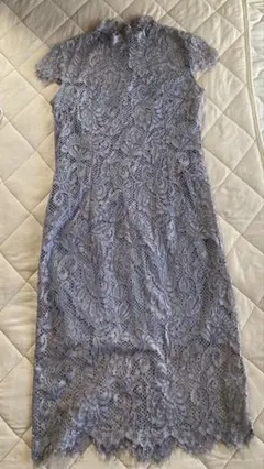 薄い青(ラベンダー)のレースドレス ハイネック