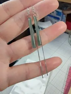 MY R2M-0826天然本翡翠《本物保証》 藍水翡翠ピアス ゆらゆらタイプ