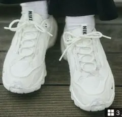 NIKE ナイキ　スニーカー　TC7900 DD9682-100 白25.5