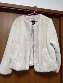 ZARA trf outerwear クリーム色ファーコート