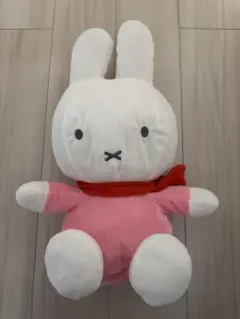 【ミッフィー】 ぬいぐるみ 背中にブランケット付き