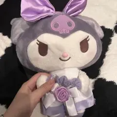 スカルデザインの紫色ぬいぐるみサンリオ　クロミ