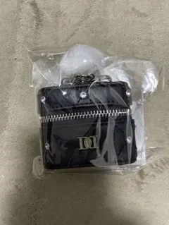 Darich キルティングビジューAirPodsケース　ブラック