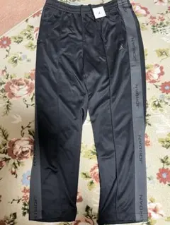 Item thumbnail for item 95711436-eb39-4bc1-80c8-9dd9628ed143