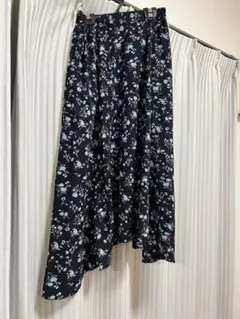 花柄アシンメトリースカート　earth music ecology