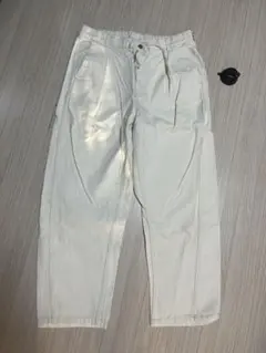 GU ホワイト ワイドデニムパンツ