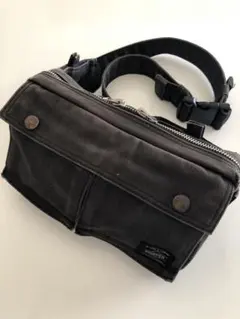 PORTERポーター スモーキー ボディバッグ スリングバッグ 黒 グレー