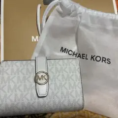 MICHAEL KORS 三つ折り財布　折り財布