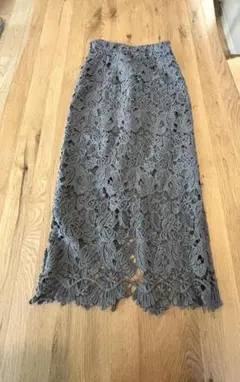 BLUE　EAST .総レースロングスカート