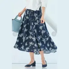 組曲 KUMIKYOKU フラワープリント フレアスカート 花柄 ネイビー 2