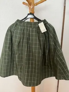 春先から！新品未使用テチチ　タフタチェック柄スカート膝丈カーキお値下げしました。