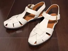 極美品　ZARA グルカサンダル　38 ホワイトのサムネイル