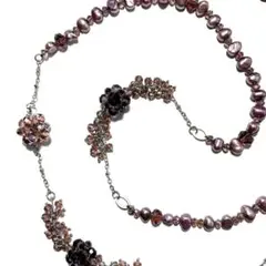 ロングネックレス　エレガント　パープル系