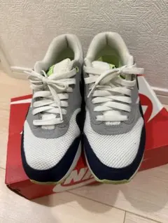 NIKE AIR MAX スニーカーのサムネイル