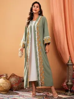 アル・ナジュマの花柄＆カラーブロック柄タッセルトリムアバヤ