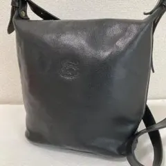 極希少✨イルビゾンテ ワンショルダーバッグ ロゴ型押し レザー 黒 