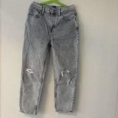 グレー ダメージ加工 スリムフィットパンツ