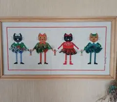 ハンドメイド　クロスステッチ刺繍完成品『パリの4匹ネコ』 ハンドメイド クロスステッチ刺繍完成品『パリの4匹ネコ』 - メルカリ