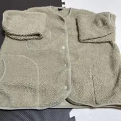 ベージュ フリースジャケット