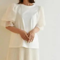 エムプルミエ ポンチギャザーフリルパフスリーブハーフカットソー 白