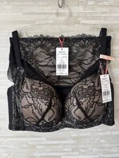 D75&L」トリンプ スレンダーラインブラ ブラ&ショーツ