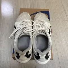 アシックス　スポーツシューズ