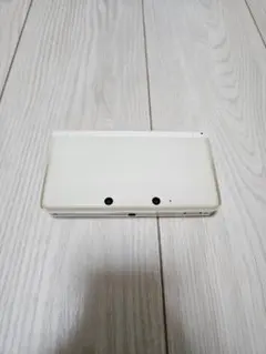ニンテンドー3DS本体 ホワイト 動作確認済 充電器/SDカード/タッチペン付き
