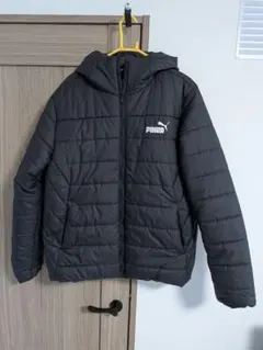 PUMA フード付き ブラックダウンジャケット