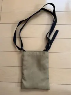 無印良品　サコッシュ ベージュ 無地 シンプルのサムネイル
