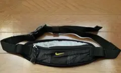 美品！Nike ランニング用ウエストポーチ